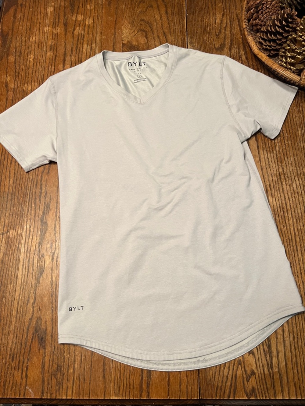 NWOT BYLT Premium Drop Cut lux  light gray  V-Neck Short Sleeve Tee